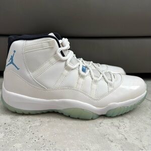 Jordan 11 Retro Sneaker Size 11.5 Men